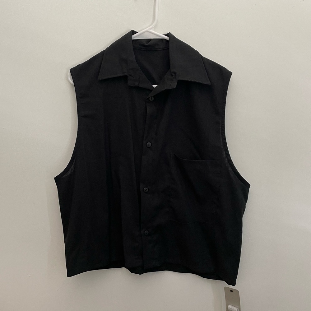 Men's Black Sleeveless Button Down Shirt